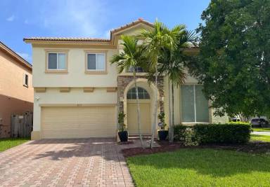 Main picture of 8773 SW 220th Ln