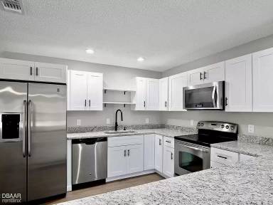 Main picture of 1601 N Normandy Blvd