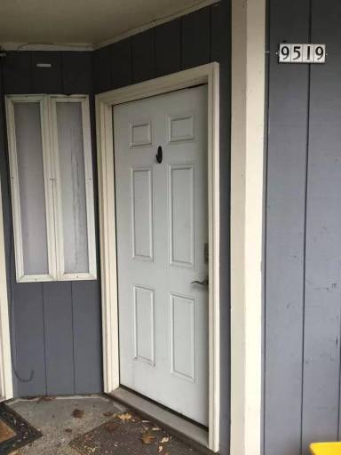 Main picture of 9515-9519 N Mohawk Ave