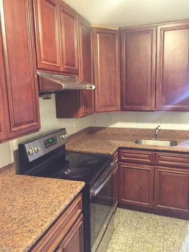 Main picture of 4337 165th St