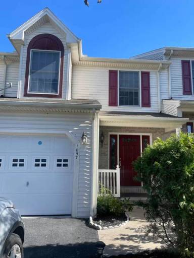 Main picture of 1057 Memory Ln
