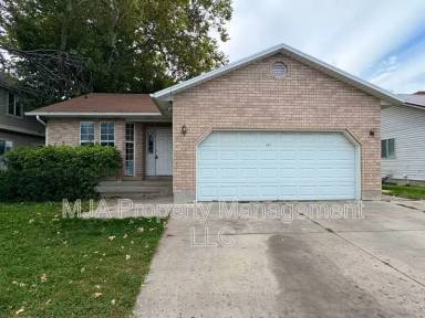 Main picture of 112 E 1600 S