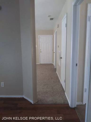 Main picture of 726 Schmitz Ave
