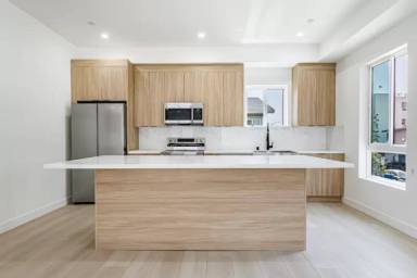 Main picture of 1332 Tamarind Ave