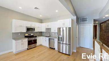 Main picture of 22 Hano St