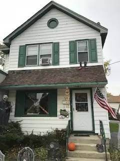 Main picture of 604 State St