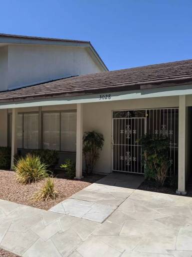 Main picture of 3028 El Camino Ave