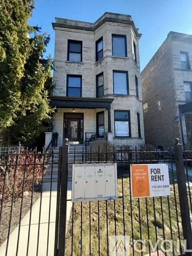 Main picture of 3821 N Wilton Ave