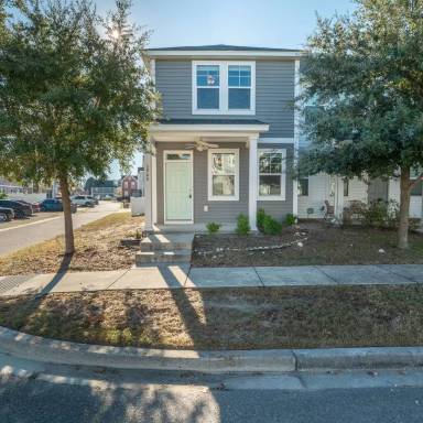Main picture of 3966 Neomi St