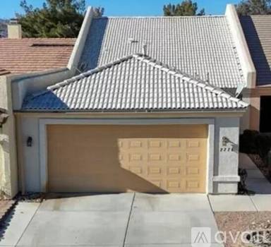 Main picture of 2775 Country Club Dr