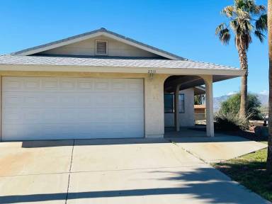 Main picture of 2531 Country Club Dr