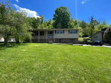 Main picture of 23322 Larwood Ln