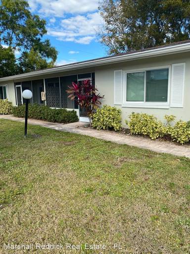 Main picture of 323 Tudor Dr