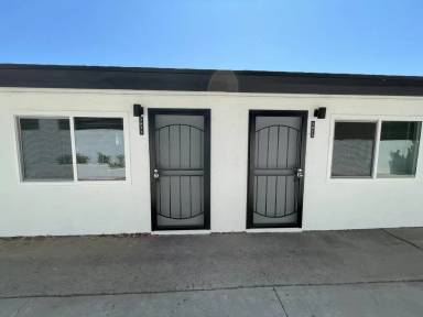 Main picture of 3875 Cottonwood St