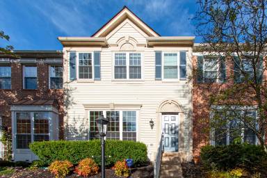 Main picture of 20754 Breezy Point Ter