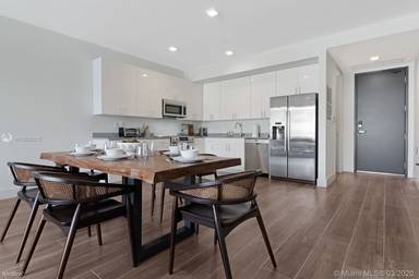 Main picture of 3265 Bird Ave