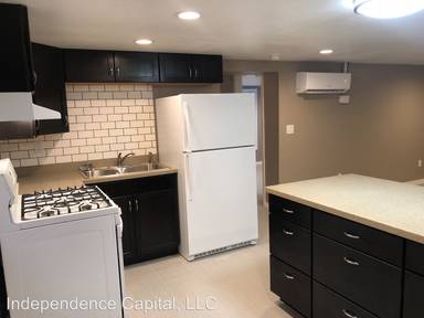 Main picture of 213 1/2 E Zia St
