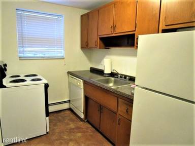 Main picture of 102 Oxford St