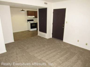 Main picture of 103 E 7th Ave