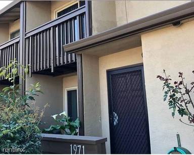 Main picture of 1971 Olmo Way