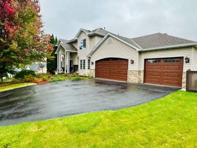 Main picture of 17452 Hibiscus Ave