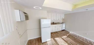 Main picture of 2034 Riverdale St