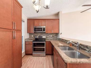 Main picture of 5221 Frisco Dr