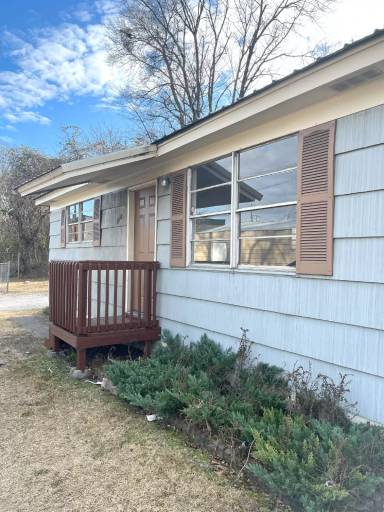 Main picture of 1108 Hale Cir