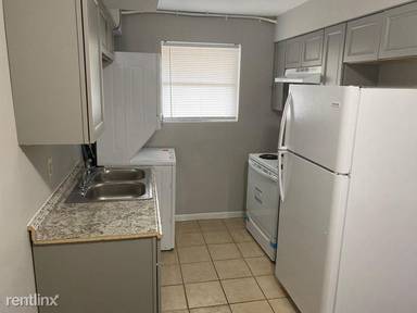 Main picture of 5548 Playa Way