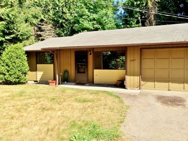 Main picture of 5201 Beach Dr