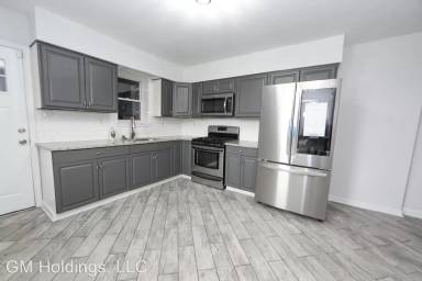 Main picture of 2446 Amber St
