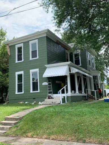 Main picture of 1435 E Legrande Ave
