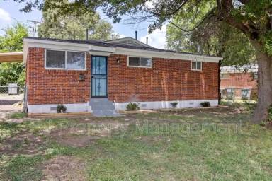 Main picture of 2800 Tarbora Ave