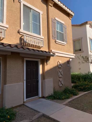 Main picture of 921 W Aspen Way