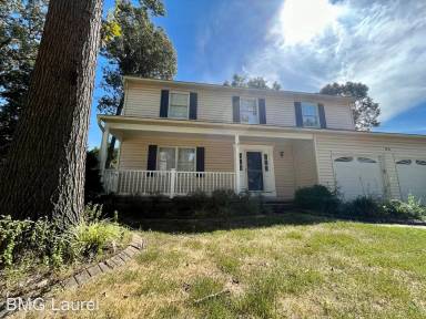 Main picture of 93 Foxchase Ct
