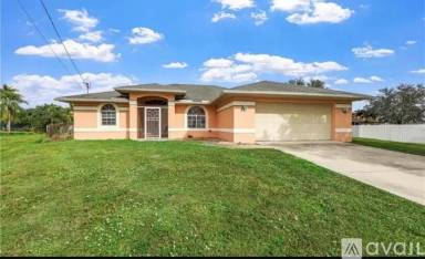 Main picture of 821 NW Embers Ter