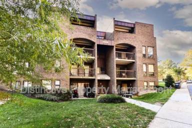 Main picture of 11244 Chestnut Grove Sq