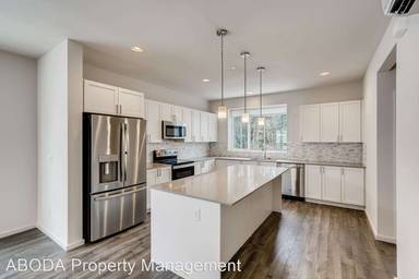 Main picture of 13706 Manor Way