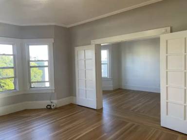 Main picture of 576 Guerrero St