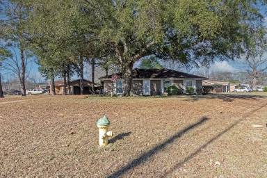 Main picture of 118 Warwick Dr