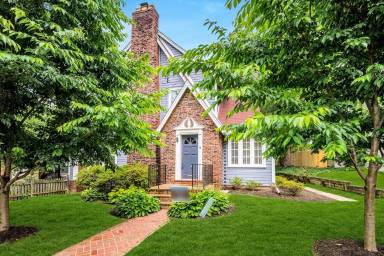 Main picture of 8603 Mayfair Pl