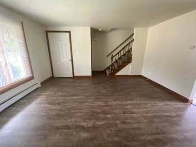 Main picture of 2066 Terry Ln
