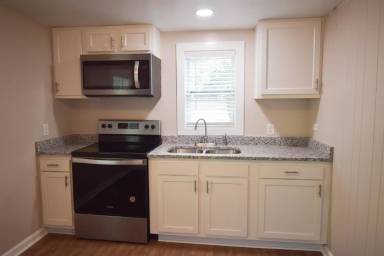 Main picture of 5816 Robinson Street - F