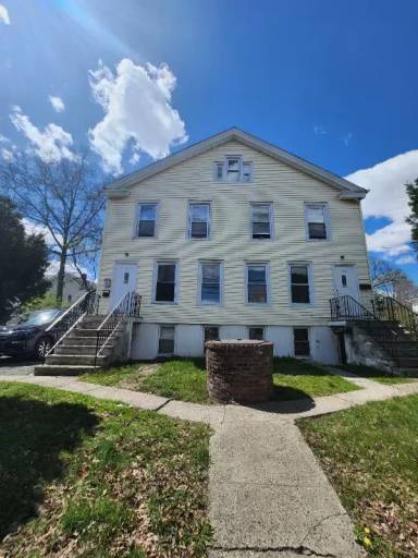 Main picture of 124 Spruce St