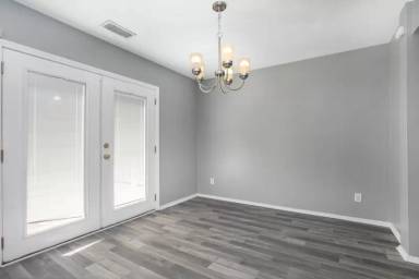 Main picture of 2135 Mallard Green Pl