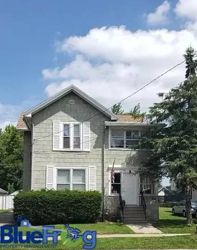 Main picture of 336 W 10th Ave
