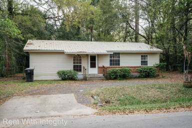 Main picture of 503 Castlewood Dr