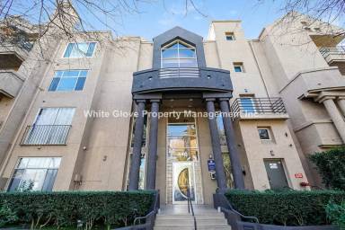 Main picture of 640 W 4th St