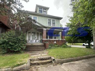 Main picture of 1301 S 9th St