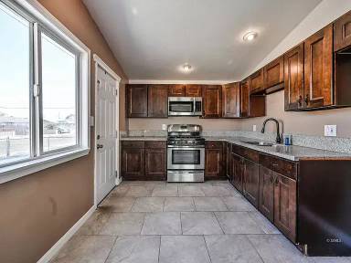 Main picture of 301 N Alvord St